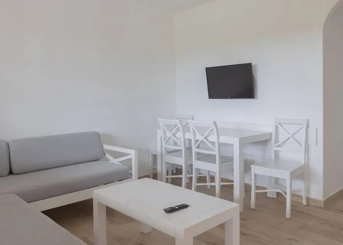 Gardens By Interhome * סון באו